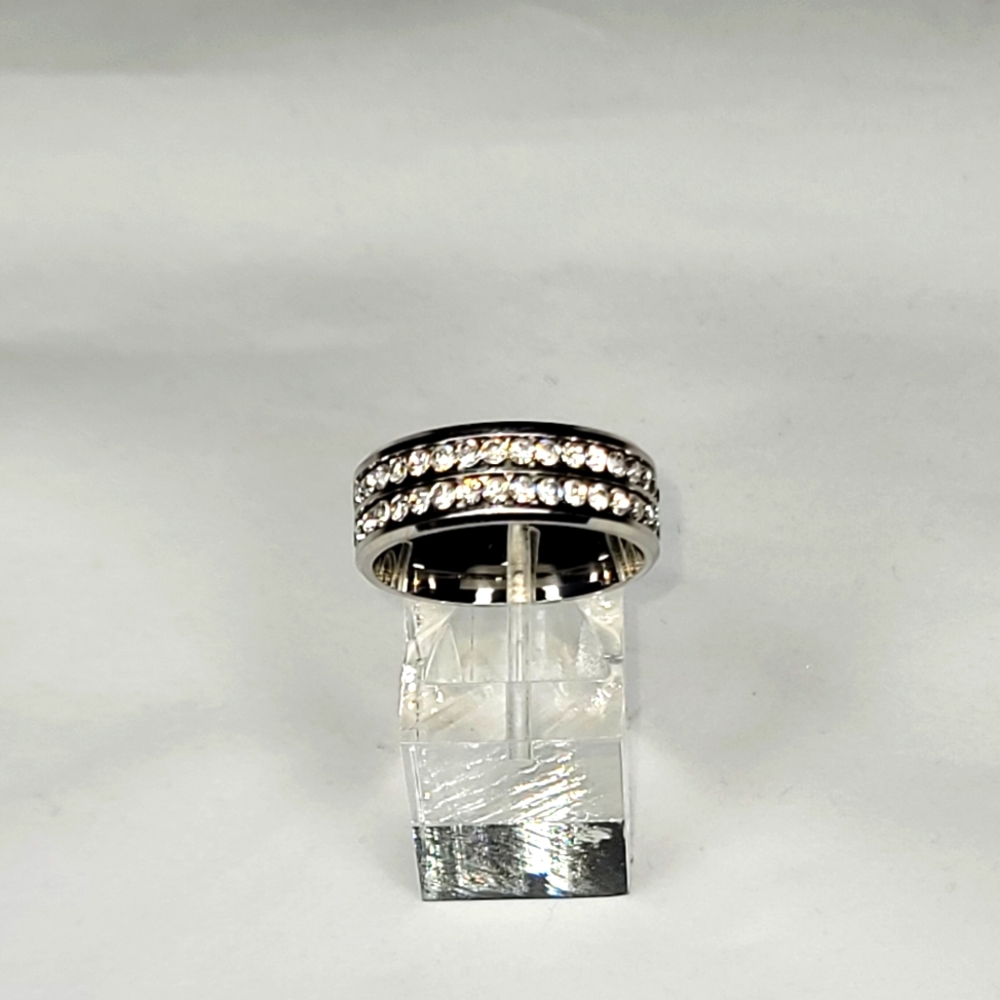 Double Row Titanium Ring - Picture 4 of 9